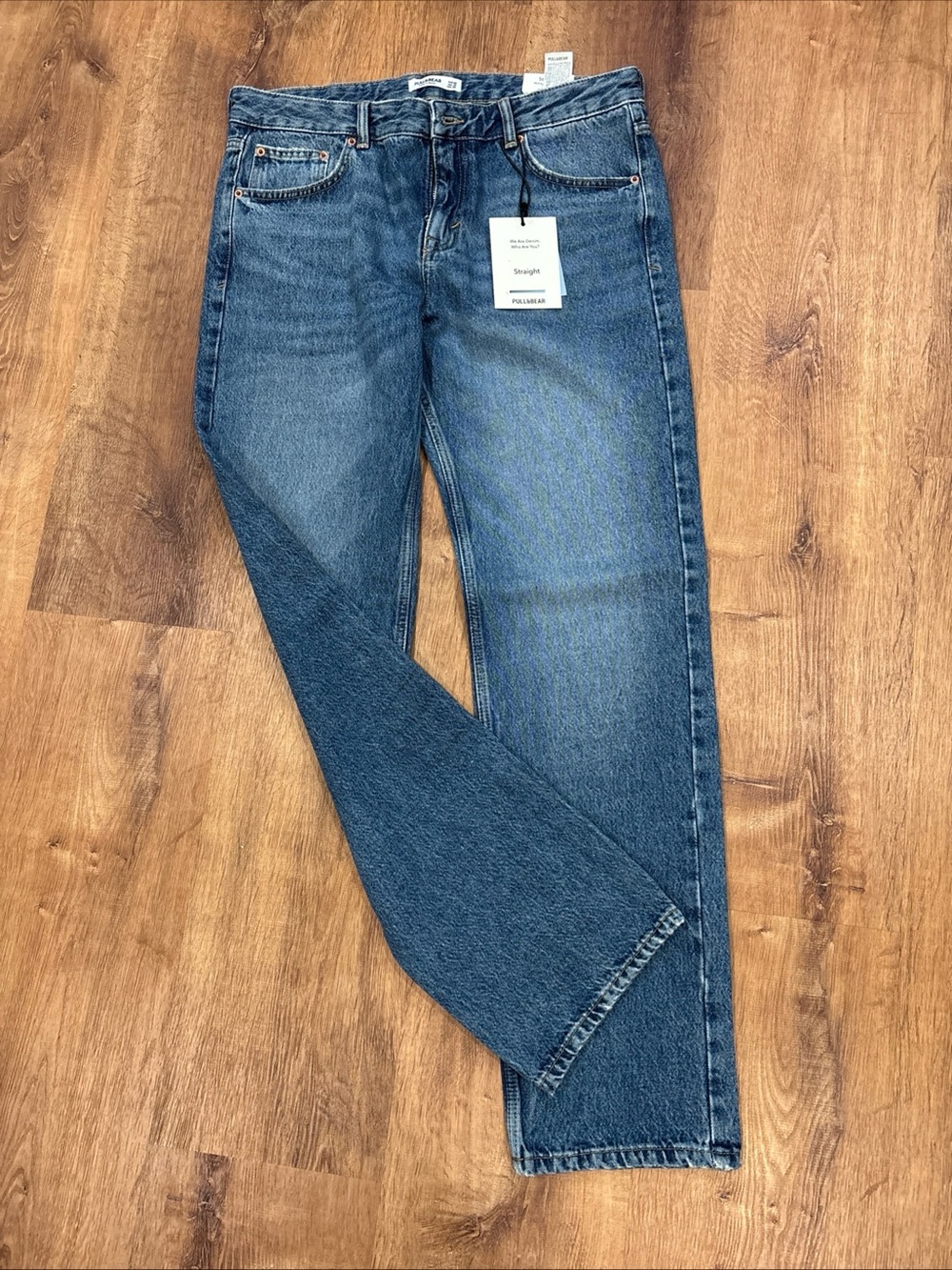 Pull & Bear women’s straight leg jeans sz 10 NWT blue denim 17.25x32 mid rise